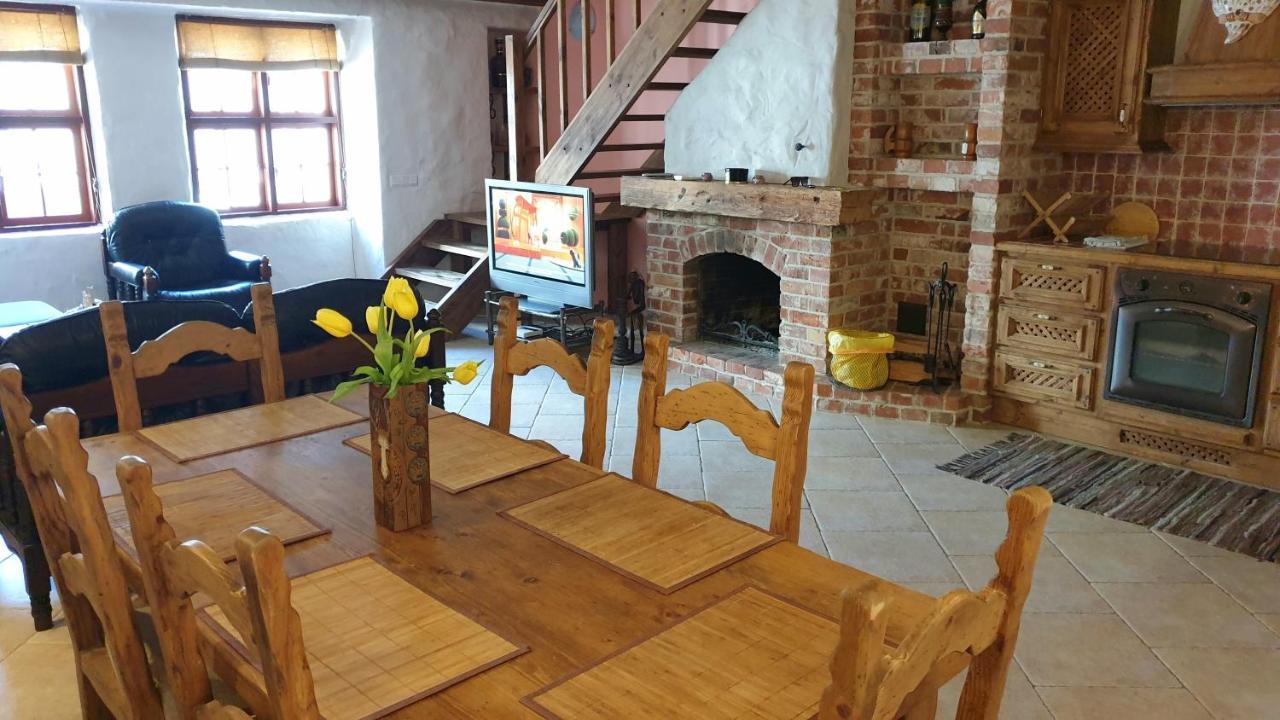 Deluxe Apartments In The City Center With Balcony Parnu Ngoại thất bức ảnh