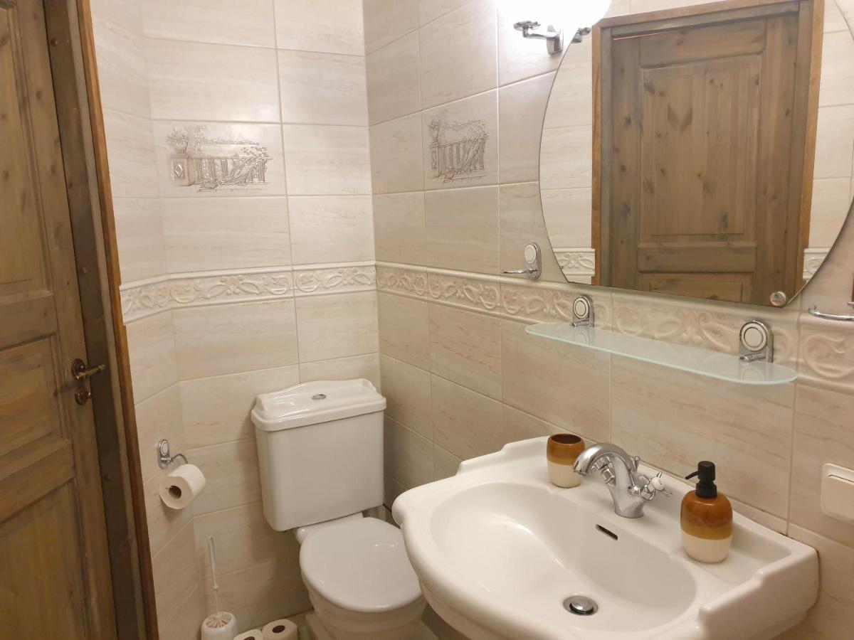 Deluxe Apartments In The City Center With Balcony Parnu Ngoại thất bức ảnh