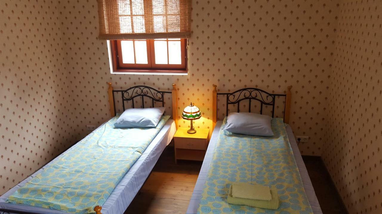 Deluxe Apartments In The City Center With Balcony Parnu Ngoại thất bức ảnh